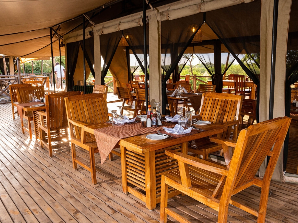 restaurant - Kifaru Tented Lodge